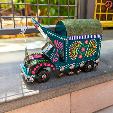 Truck & Rickshaws